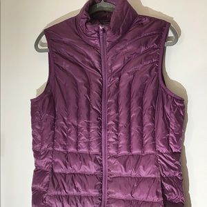 Down packable vest size L.